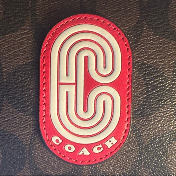 Coach Carrier Phone Crossbody In Colorblock Signature Canvas With Coach Patch - Picture 5 of 16